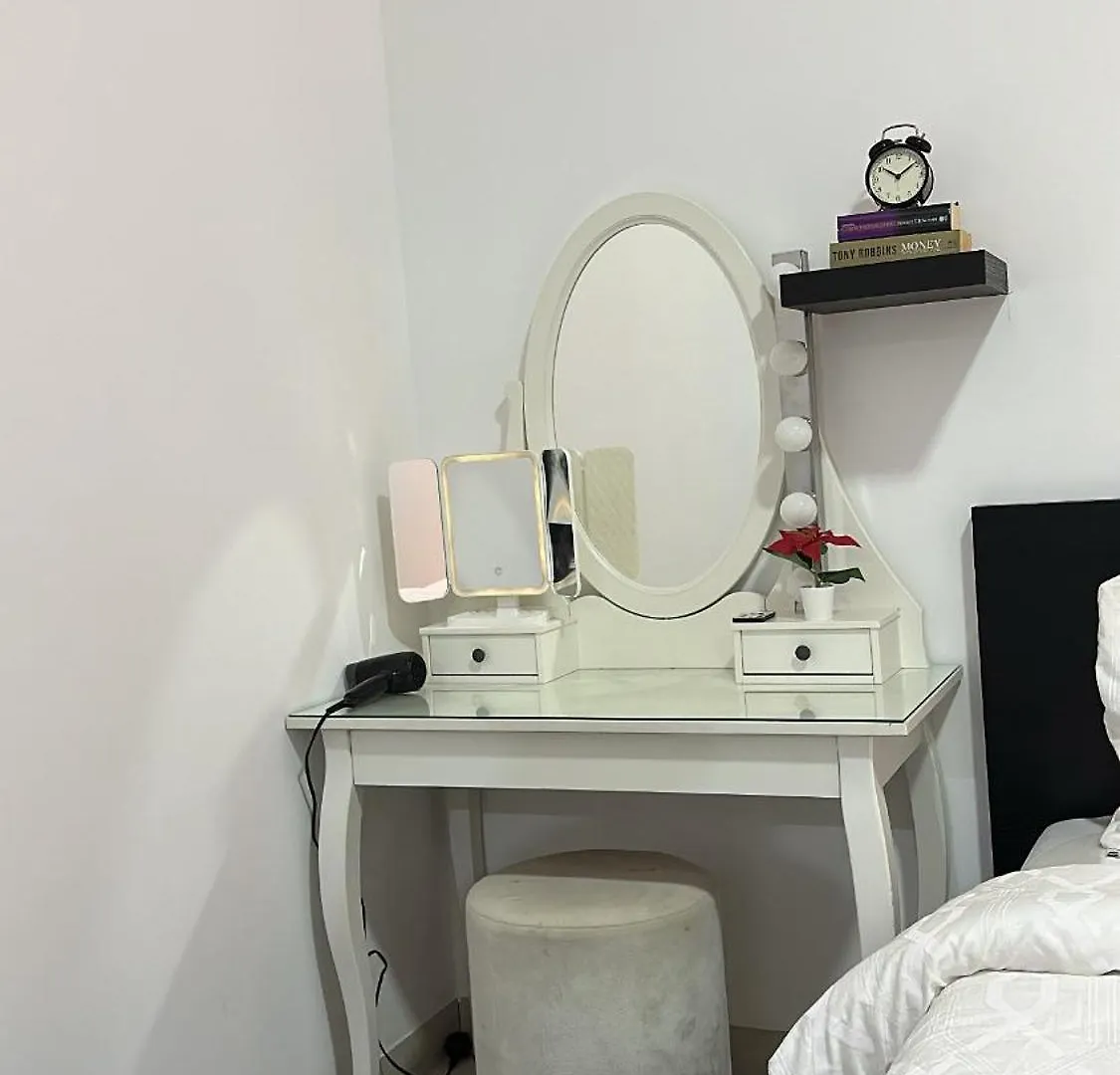 New! Apartment Next To Airport & Yas Island アブダビ