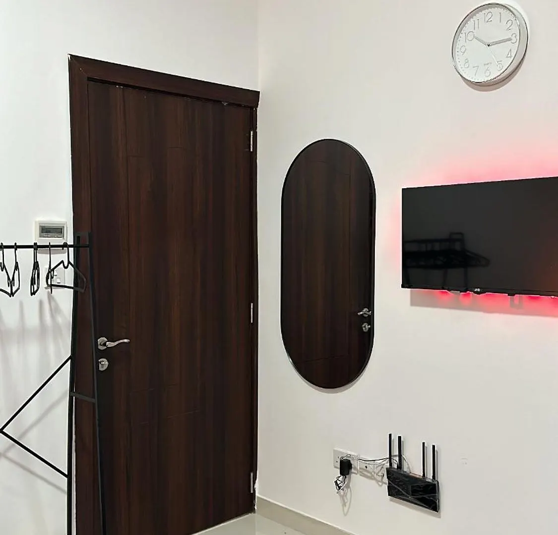 New! Apartment Next To Airport & Yas Island アブダビ